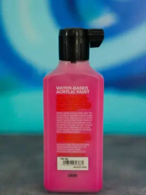 Montana acrylic 180ml Refill SHOCK PINK