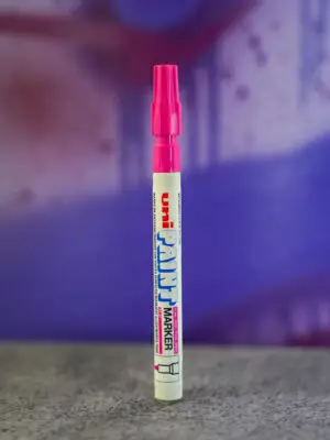 Uni Paint PX-21 Pink 0.8-1.2mm