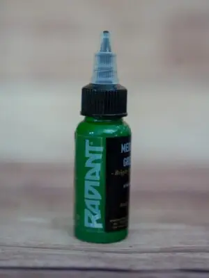 Radiant Colors Medium Green 30ml